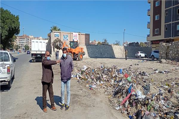 رفع 200 طن قمامة