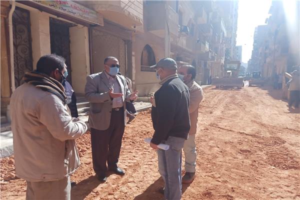 متابعات مستمرة لاعمال الرصف بأسيوط 