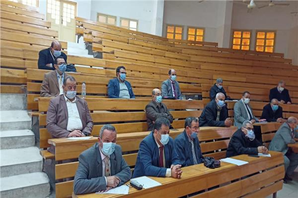  مجلس كلية طب بنين الأزهر بدمياط 