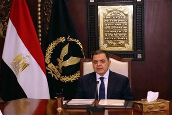وزير الداخلية اللواء محمود توفيق