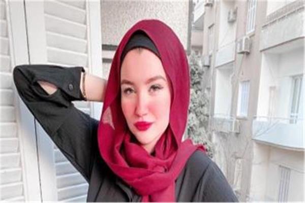 حنين حسام 