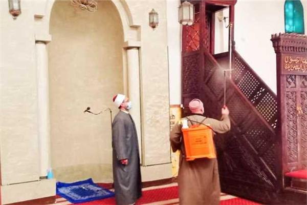 استعدادا لصلاة الجمعة| «الأوقاف» تواصل حملتها لنظافة 