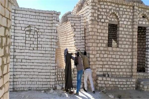 ازالة حالة تعدي بالبناء المخالف علي ارض زراعية وأملاك دولة بالمنيا 