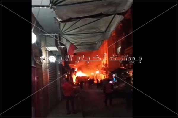 حريق هائل بشارع التوفيقية