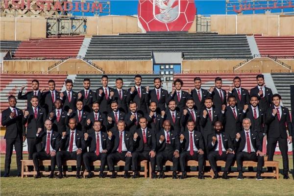 بعثة الأهلي المتجهة إلى قطر