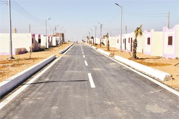  رصف وإنشاء طرق جديدة بقرى أسوان
