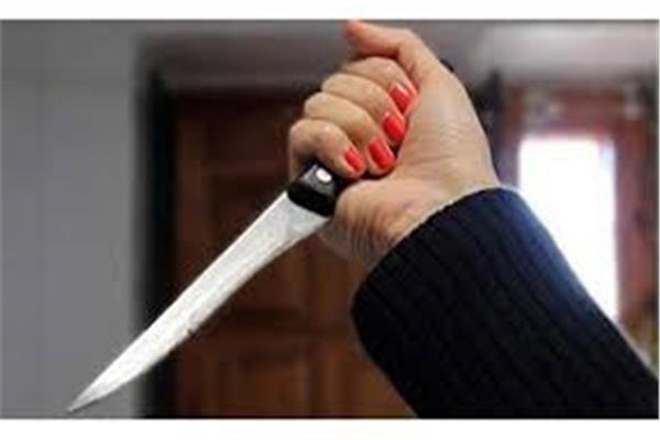 استمرار حبس زوجة شابة قتلت حماها واصابة زوجها بالشرقية