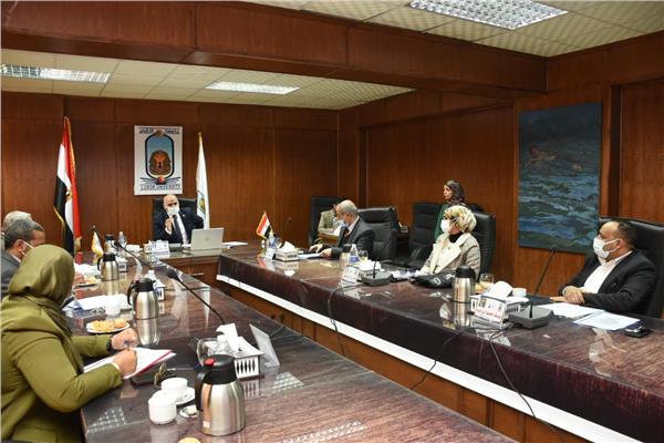 جامعة الأقصر