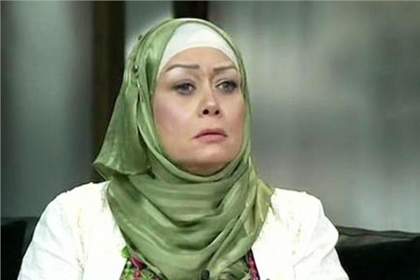  الفنانة هالة فاخر