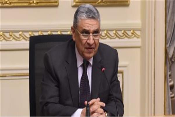  وزير الكهرباء والطاقة المتجددة ، الدكتور محمد شاكر 
