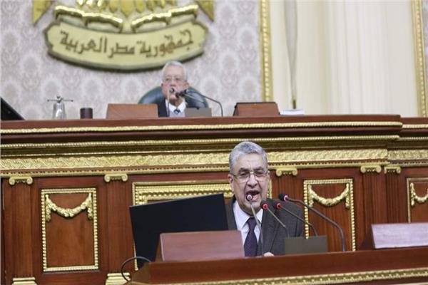 وزير الكهرباء