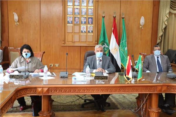 الدكتور عادل مبارك رئيس جامعة المنوفية