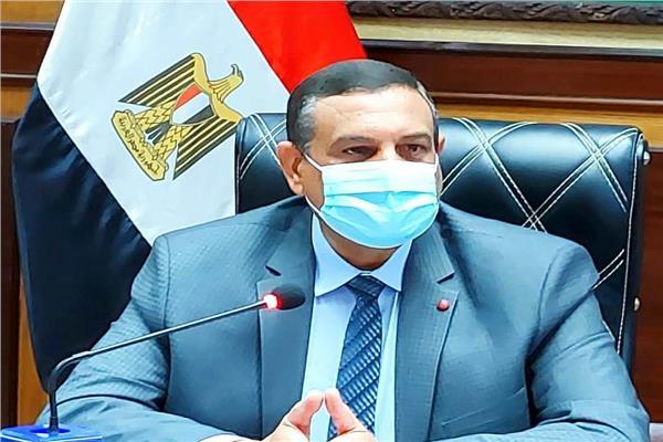 محافظ البحيرة