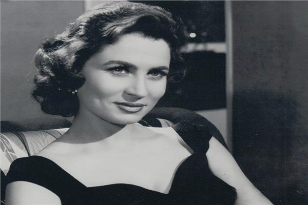الفنانة زهرة العلا - أرشيفية