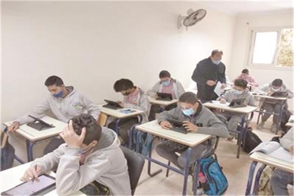 امتحانات التيرم الاول