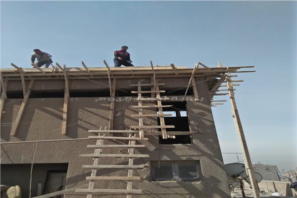 تشييد بناء مخالف في حي العجوزة