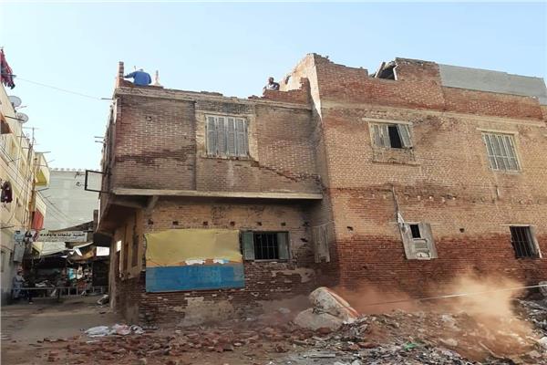 إزالة عقار بإدكو