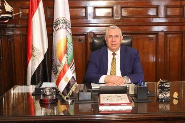  السيد القصير وزير الزراعة واستصلاح الأراضي