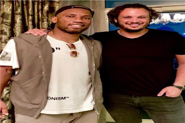 ديديه دروجبا يطمئن على بعثة بيراميدز
