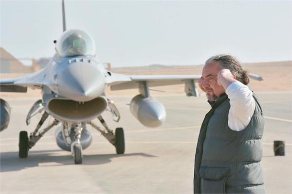 أحمد نادر خلال