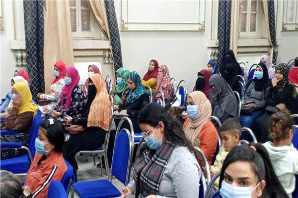 محو الأمية وتعليم الكبار بسوهاج تنظم 3 ندوات  للتوعية بمخاطر الزيادة السكانية