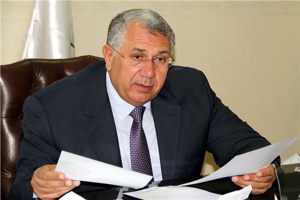 السيد القصير وزير الزراعة واستصلاح الأراضي