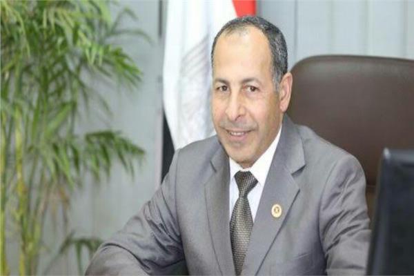 اللواء عبد منتصر رئيس مصلحة دمغ المصوغات والموازين