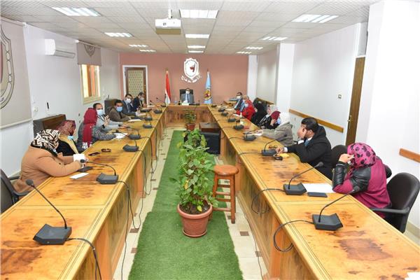 الدكتور احمد عزيز رئيس جامعة سوهاج 