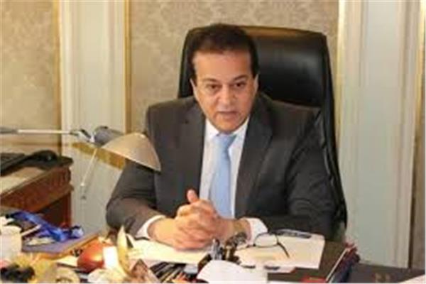 الدكتور خالد عبدالغفار وزير التعليم العالي والبحث العلمي