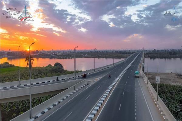 بينها «الدائري» و4 محاور على النيل.. طرق وكباري ترى النور في 2021 