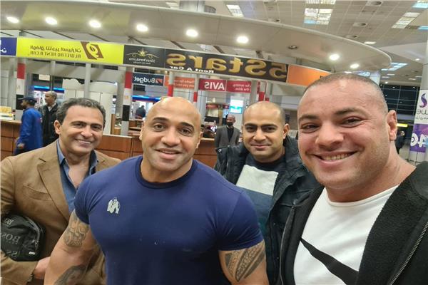 "دينيس جيمس" مدرب "بيج رامي" 