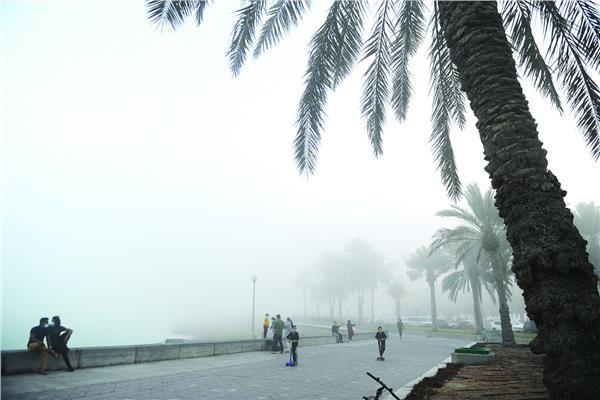 سقوط أمطار
