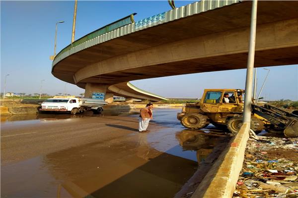 رفع تراكمات مياه الأمطار في العياط