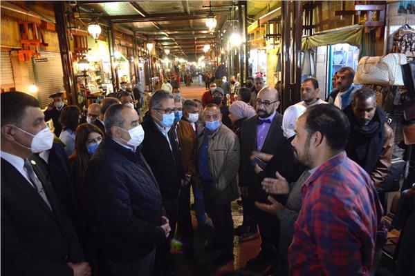 وزيرا الطيران والسياحة يتفقدا السوق السياحي بالأقصر
