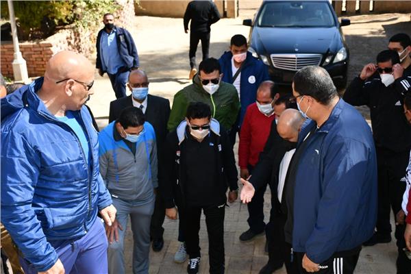 وزير الشباب والرياضة يصل الواحات البحرية 