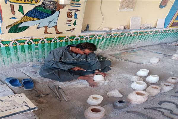 مصنع مفتوح لإنتاج التحف