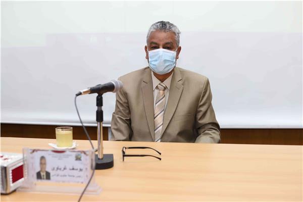 الدكتور يوسف غرباوي رئيس جامعة الوادي الجديد