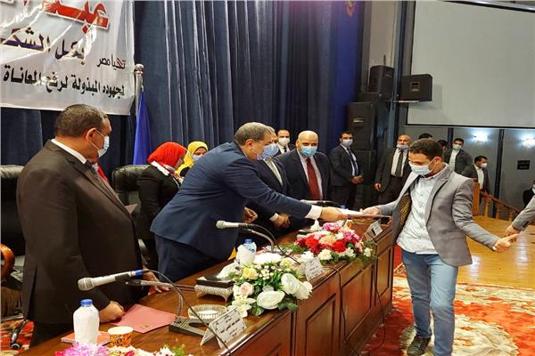وزير القوى العاملة ومحافظ البحيرة