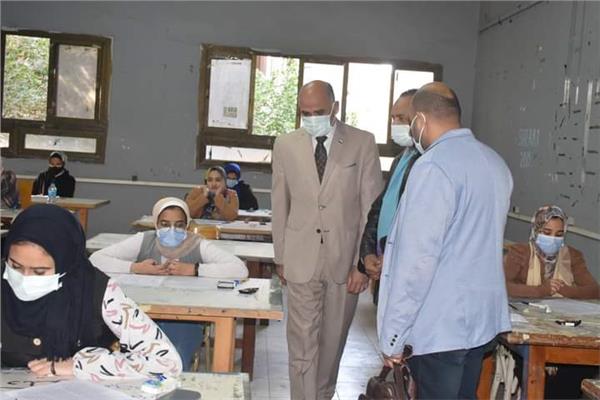 سير الامتحانات بالكليات