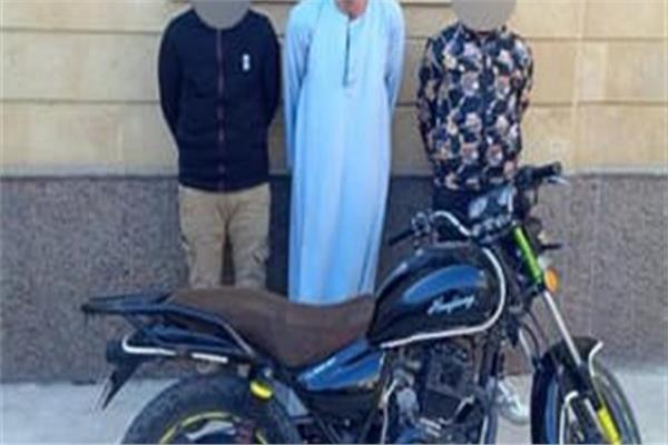 المتهمين