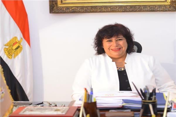 وزيرة الثقافة دكتور إيناس عبد الدايم 