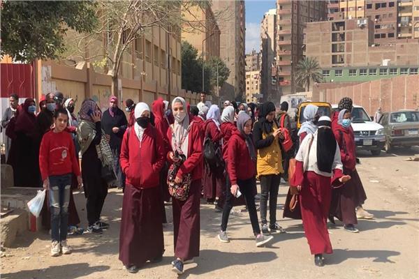 بين الفرحة والغضب.. ردود طلاب «2 ثانوي» على امتحانات| فيديو