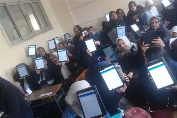 صورة أرشيفية- للطلاب خلال الامتحان 