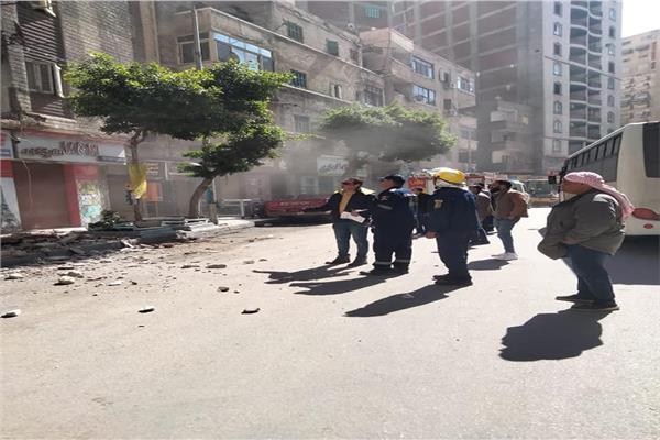 إزالة شرفة عقار في الإسكندرية