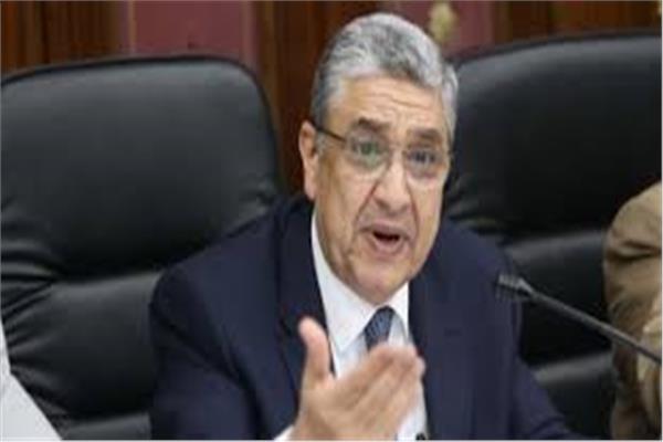 وزير الكهرباء والطاقة المتجددة د. محمد شاكر