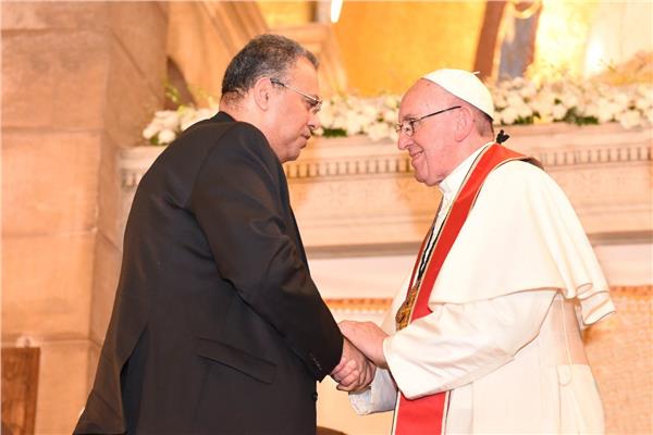 رئيس الطائفة الإنجيلية وبابا الفاتيكان
