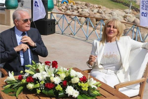  اللواء خالد فوده محافظ جنوب سيناء مع الفنانة ندى بسيونى