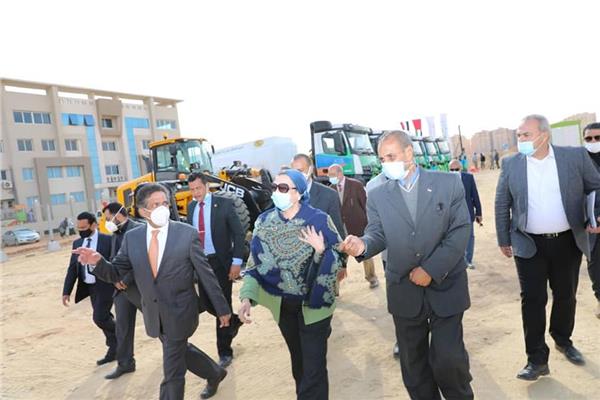 وزيرة البيئة تتفقد مبنى الوزارة الجديد بالعاصمة الإدارية
