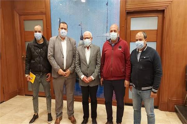محافظ بورسعيد يستقبل مدير فرع شركة المقاولين العرب بمنطقة القناة وسيناء 