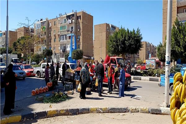 حملة مكبرة للاشغالات ومتابعة إجراءات كورونا بحى ثالث الاسماعيلية